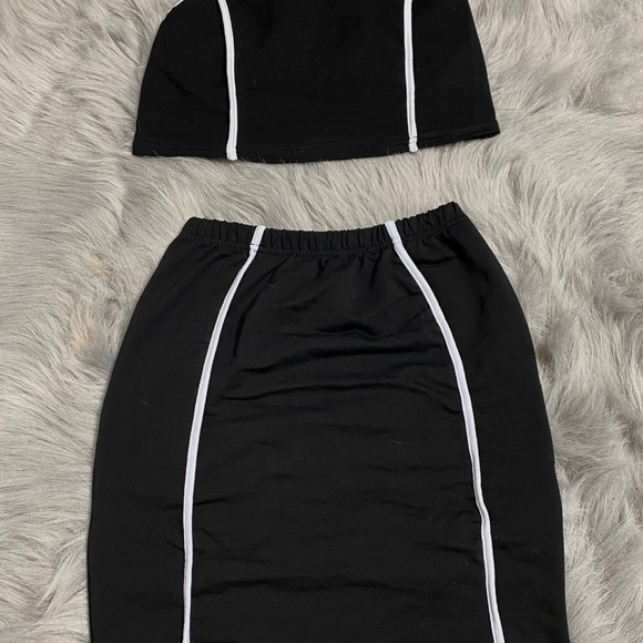 Outspoken Clothing Co. Two Piece - Picture 3 of 3